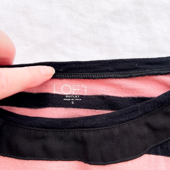 Feminine Black and Pink Striped Loft Bow Top Size Small Coquette Girly - Picture 10 of 11